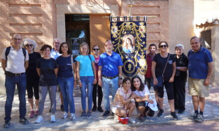 La Hermandad Santa María Magdalena rinde culto a su San Miguel Arcángel