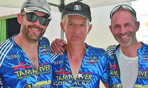 Ciclistas del BTT Jumilla corren en La Albaida, Albacete, Letur y Ayna