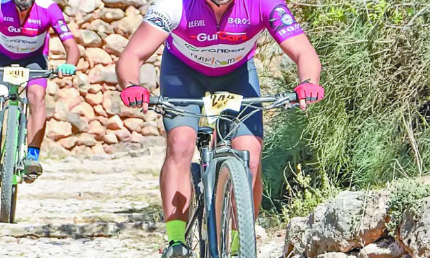 Cuatro corredores del Íberos Bike fundieron sus piernas en la BTT Ayna