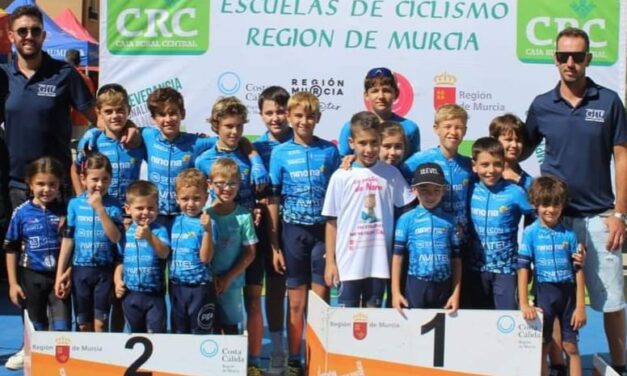 La Escuela de Ciclismo disputa la última prueba del Campeonato Regional de carretera