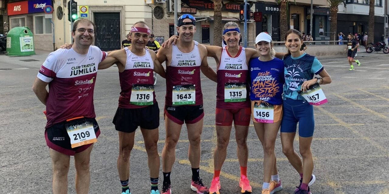 Cuatro miembros del Club Triatlón, en la Gran Carrera del Mediterráneo