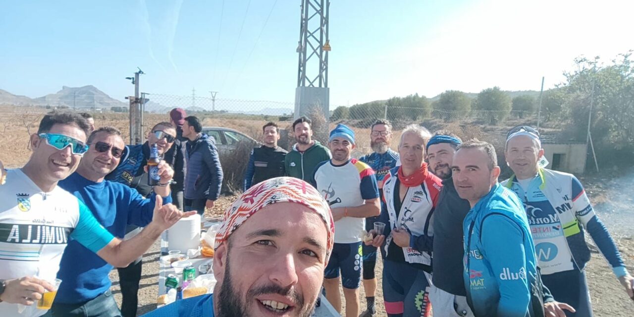 El BTT Jumilla celebra un día de convivencia y compite en Bonillo