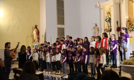 El Rollo celebra la Navidad al son de sus Villancicos en el Portal