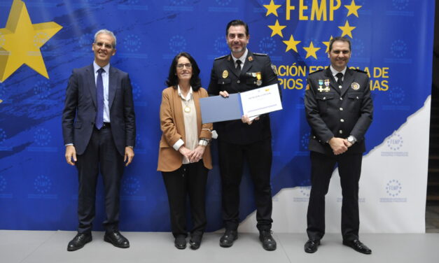 Pascual David Muñoz ha sido premiado a nivel nacional por el Programa Agente Tutor