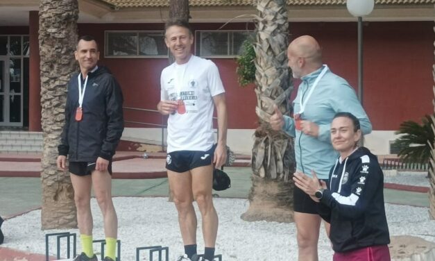 José Luis Monreal, campeón regional M50 en 3.000 y 800 m.l.