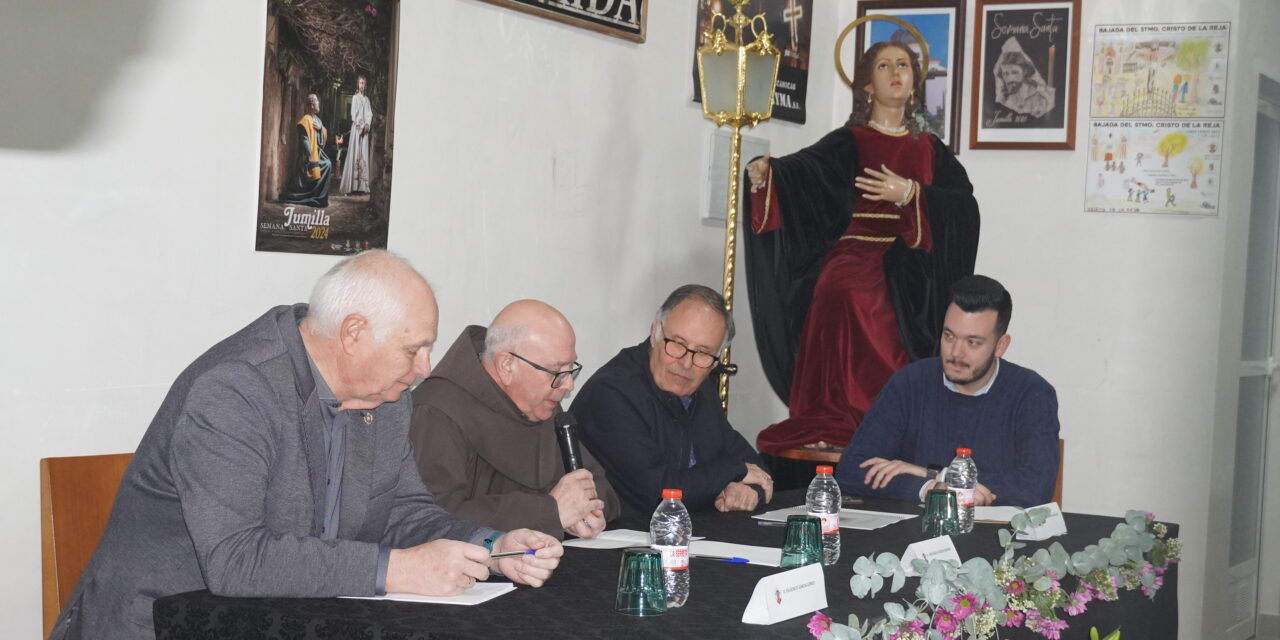 La Hermandad Cristo de la Caída recuerda la historia del Cristo de la Reja, con motivo del 20 aniversario de su bajada desde el monasterio de Santa Ana.