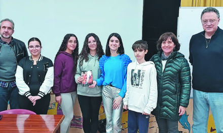 El autor de la novela ‘Territorio desconocido’, Luis Leante, ofrece una charla en el Arzobispo