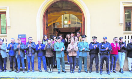 Jumilla se suma al minuto de silencio, en memoria de los guardia civiles asesinados en Barbate