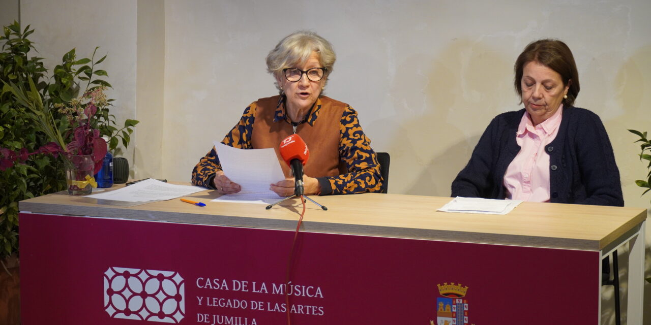 Amparo Campos charla sobre el teatro, como un “lugar para la contemplación y la emoción”