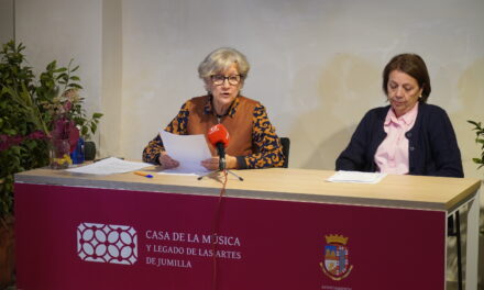 Amparo Campos charla sobre el teatro, como un “lugar para la contemplación y la emoción”