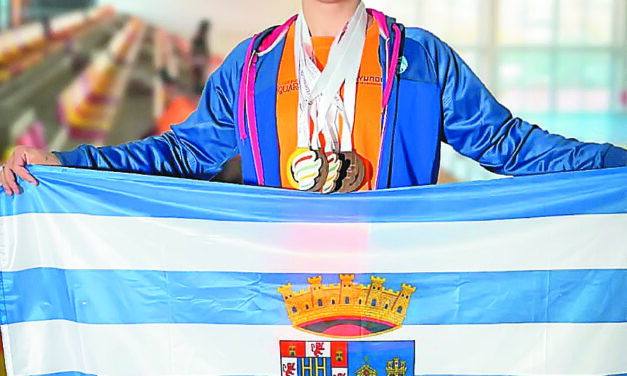 El nadador jumillano Juan Francisco Tomás es campeón de España Feddi en 50 mariposa
