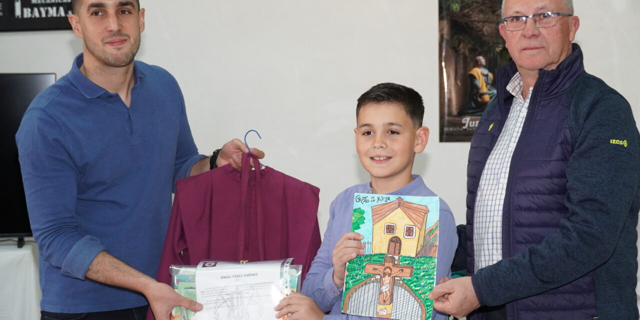 Ángel Pérez gana el V concurso de dibujo ‘Yo llevo a mi Cristo de la Reja’