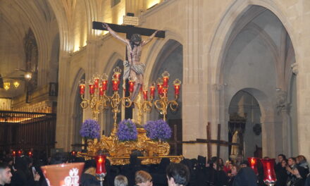 Una Semana Santa más, mirando al cielo