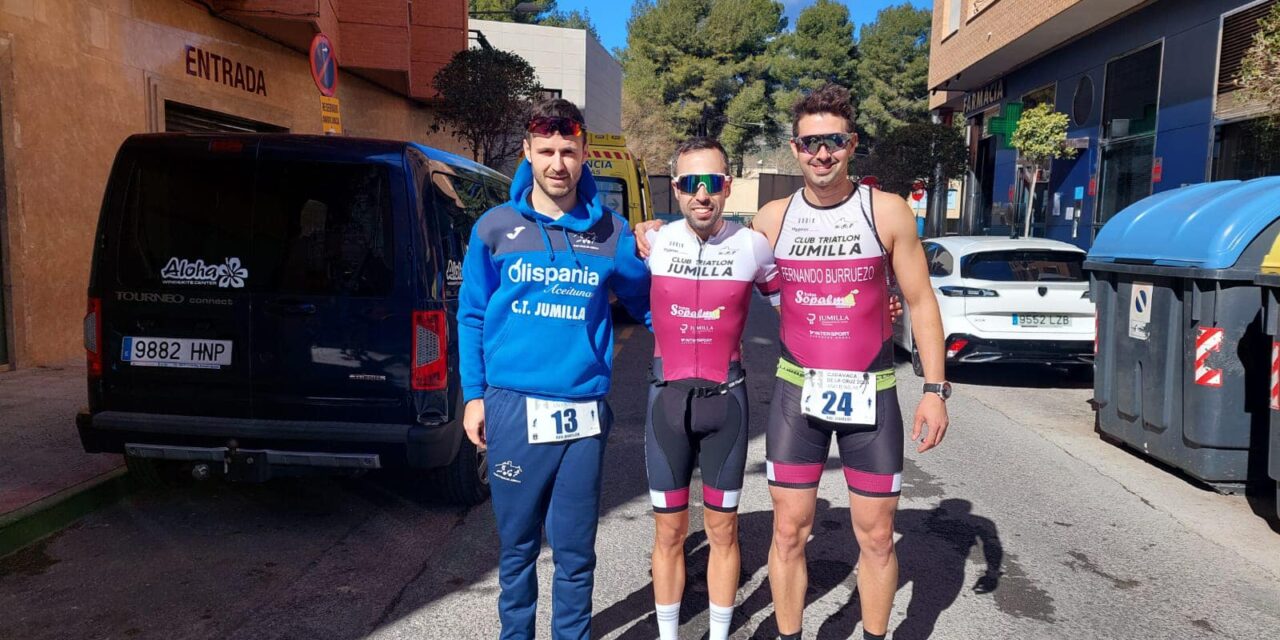 Chema Herrero, Castellanos y Burruezo participan en el Duatlón Caravaca de la Cruz 2024