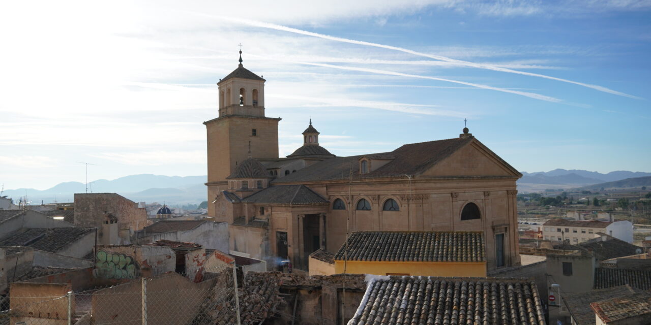 Un concierto y una merienda solidaria recaudarán fondos este viernes para restaurar la iglesia de Santiago