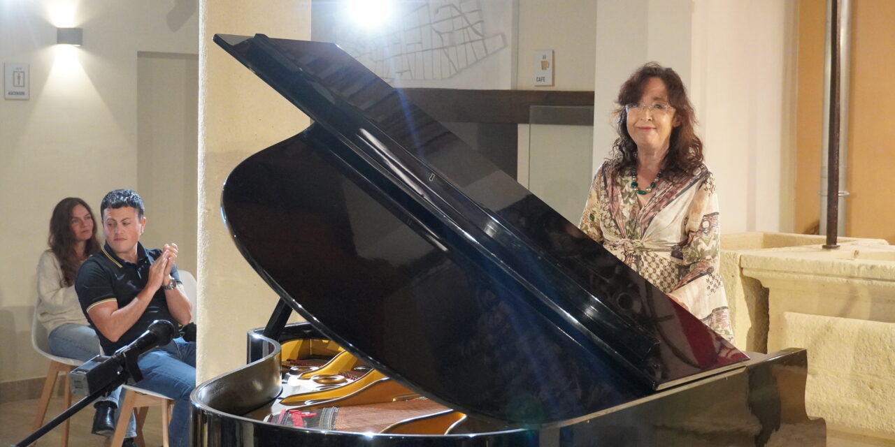 La pianista Pilar Valero completa una vez más el aforo de la Casa de la Música