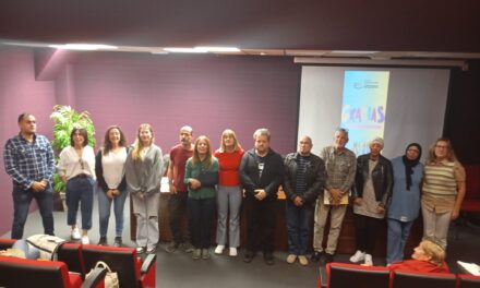 El Centro de Educación de Adultos celebra el Día del Libro con ‘La luz que me inspira’