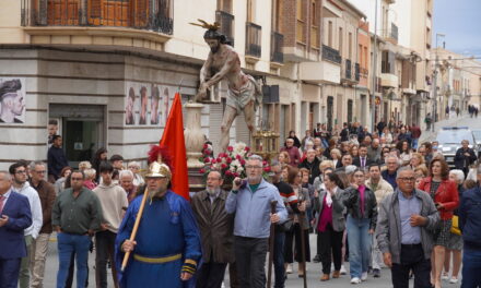 El Cristo procesiona por el 175 aniversario de la fundación de su hermandad