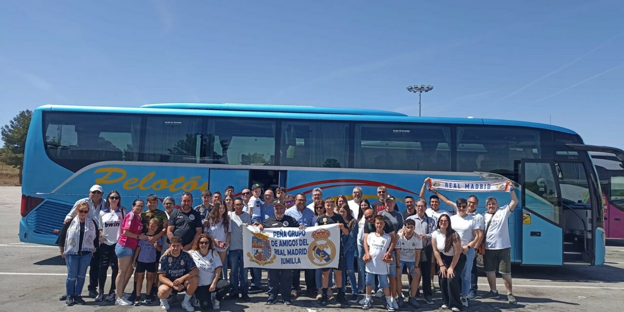 Los Amigos del Real Madrid de Jumilla, en el partido despedida de Toni Kroos