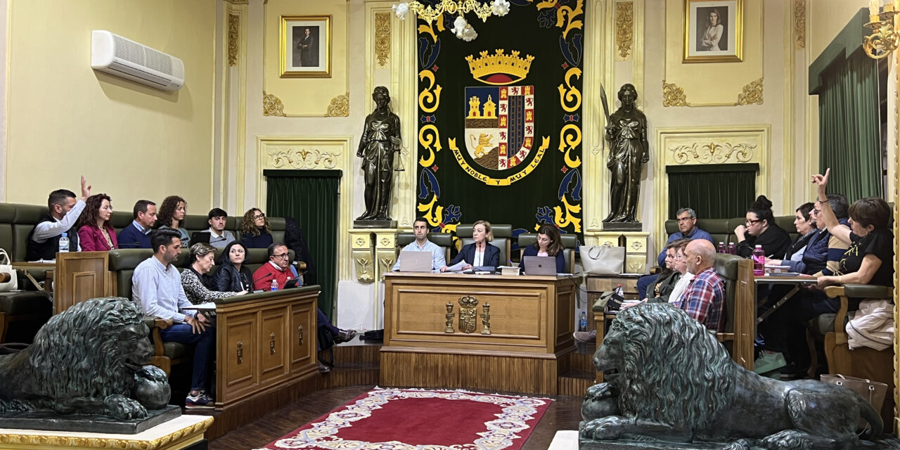 El pleno acuerda la creación de una zona verde entre la explanada del albergue de animales y el cementerio