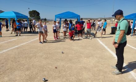 Más de 200 escolares han participado en las jornadas de petanca inclusiva