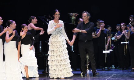 Conchi Marín abarrota el Vico en una gala con mucho alma