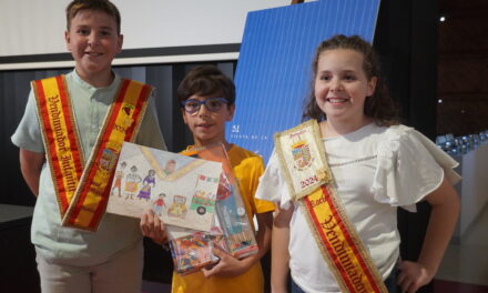 Gustavo López, del colegio Cruz de Piedra, es el autor del cartel de la Cabalgata Infantil