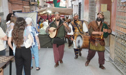 El mercado medieval revitaliza en tres días un casco antiguo cada vez más despoblado