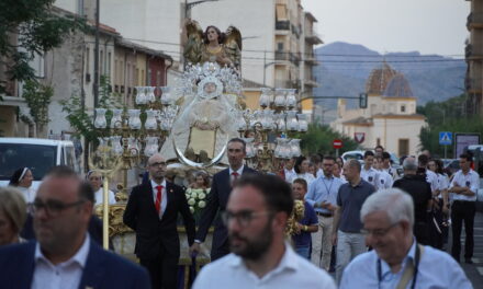 La Patrona inicia su recorrido por las iglesias antes de las fiestas