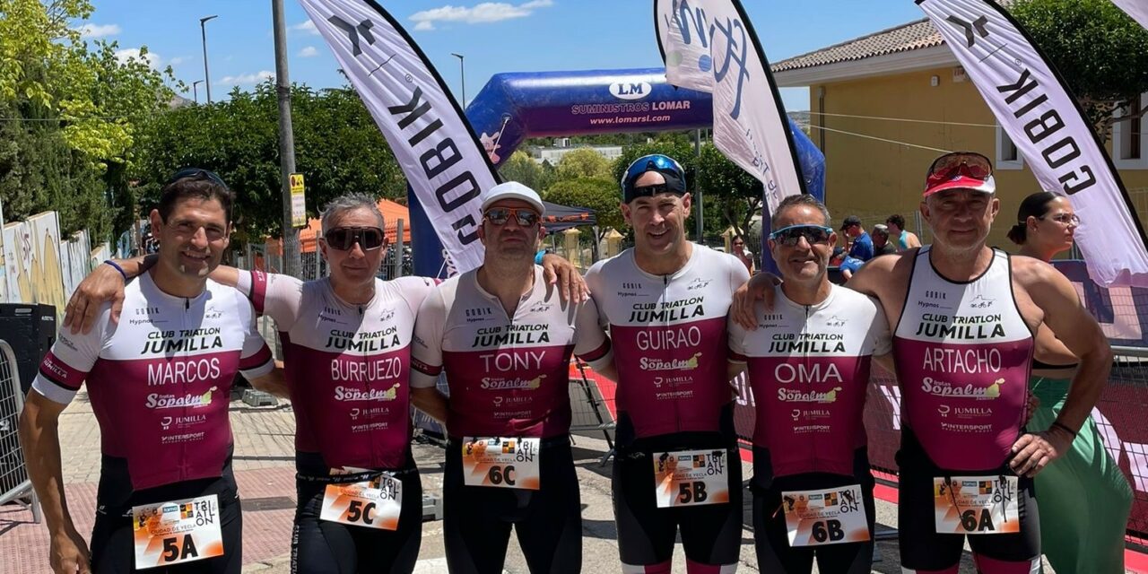 Seis triatletas de Jumilla participan el en VI Triatlón Ciudad de Yecla