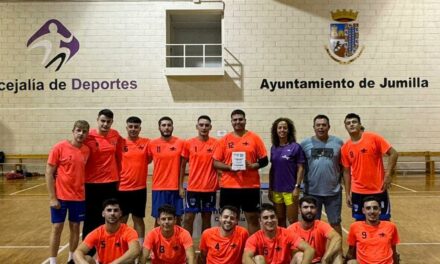 ‘Felipe’ y ‘Los Eslomaos’ se llevan el Trofeo de Balonmano en Senior