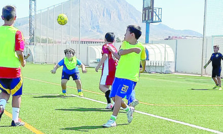 El Fútbol Base Ciudad de Jumilla convoca a los padres de sus jugadores a una reunión informativa