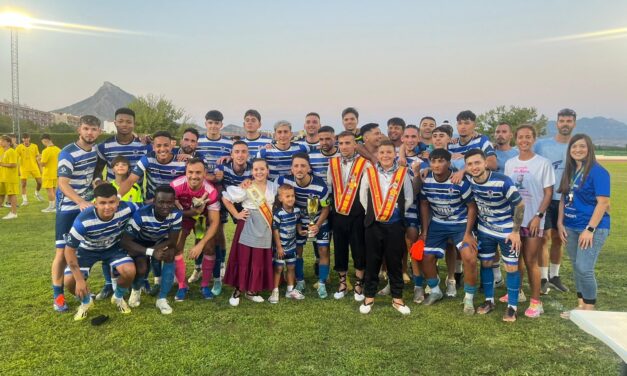 El Trofeo de la Vendimia de fútbol se queda en casa decidiéndose en los penaltis