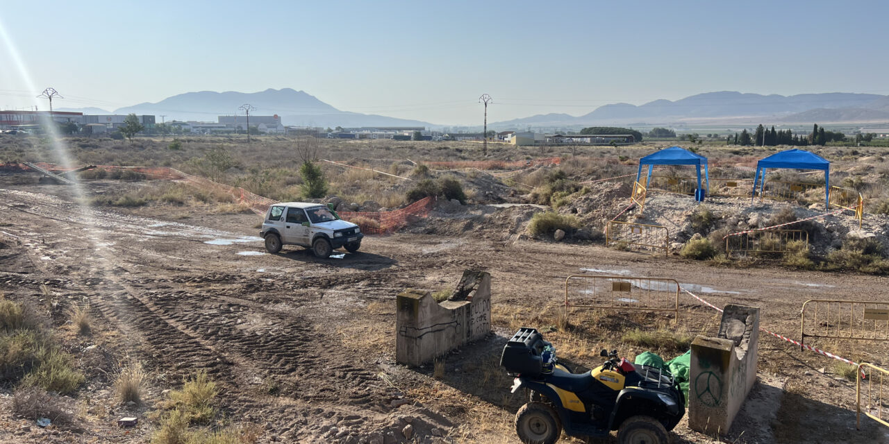 Cerca de 40 vehículos participaron en la 21ª edición de la exhibición de obstáculos 4×4