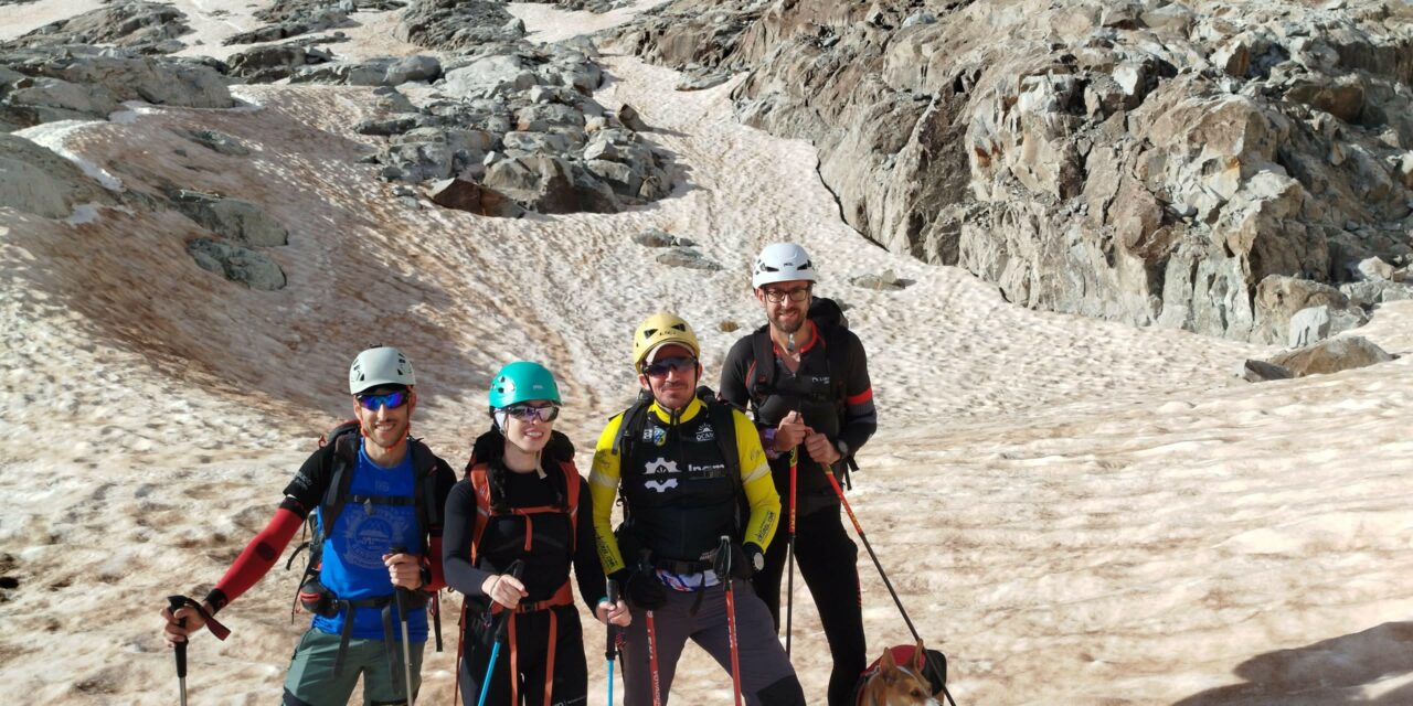 El grupo Hinneni alcanza la cima de dos colosos de Los Pirineos