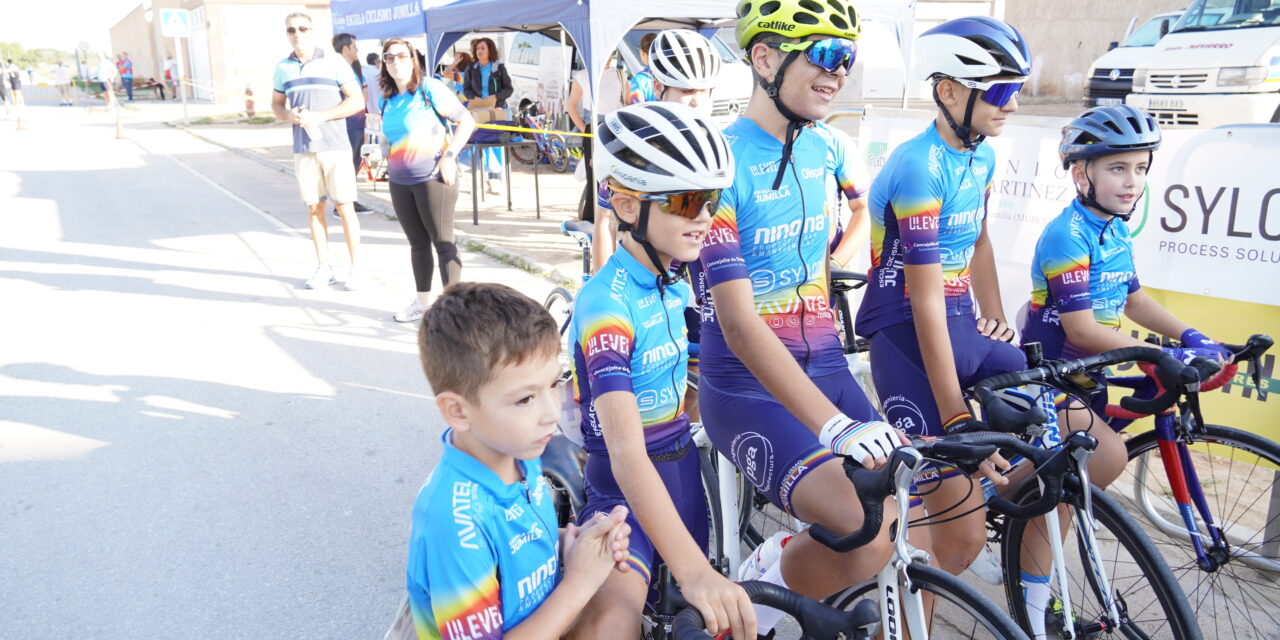 Los hermanos Sergio y Álvaro García, y Edu Morcillo, primeros en el Trofeo Escuelas de Ciclismo celebrado en Jumilla