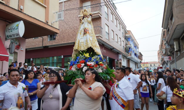 La Virgen del Cisne desfila por Jumilla tras ser coronada en la iglesia de San Juan