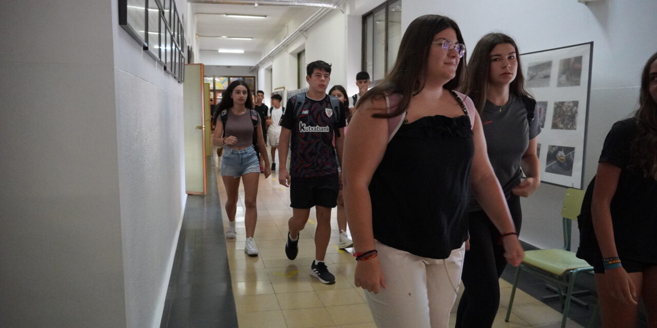 Cerca de 4.600 alumnos de Primaria y Secundaria han vuelto a clase en Jumilla