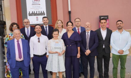 Siete Días Jumilla entrega sus premios ante un Teatro Vico abarrotado con 400 invitados