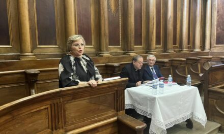 Ana María Poveda presenta ‘La sillería del coro de la Catedral de Toledo y la literatura medieval’