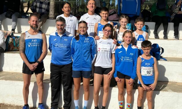 Juan Guardiola y María Jesús Sánchez se traen la plata y el bronce de Yecla