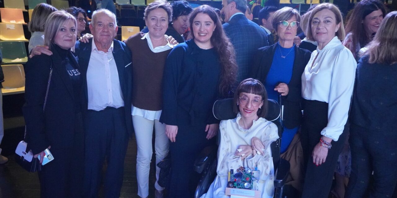 Eva López Abellán ha sido reconocida con el Premio Discapacidad en pro de la inclusión