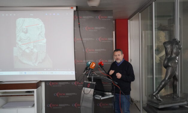 Mariano Spiteri incorpora al Museo Arte y Vino un relieve escultórico de Cánovas del Castillo y el Hypnos