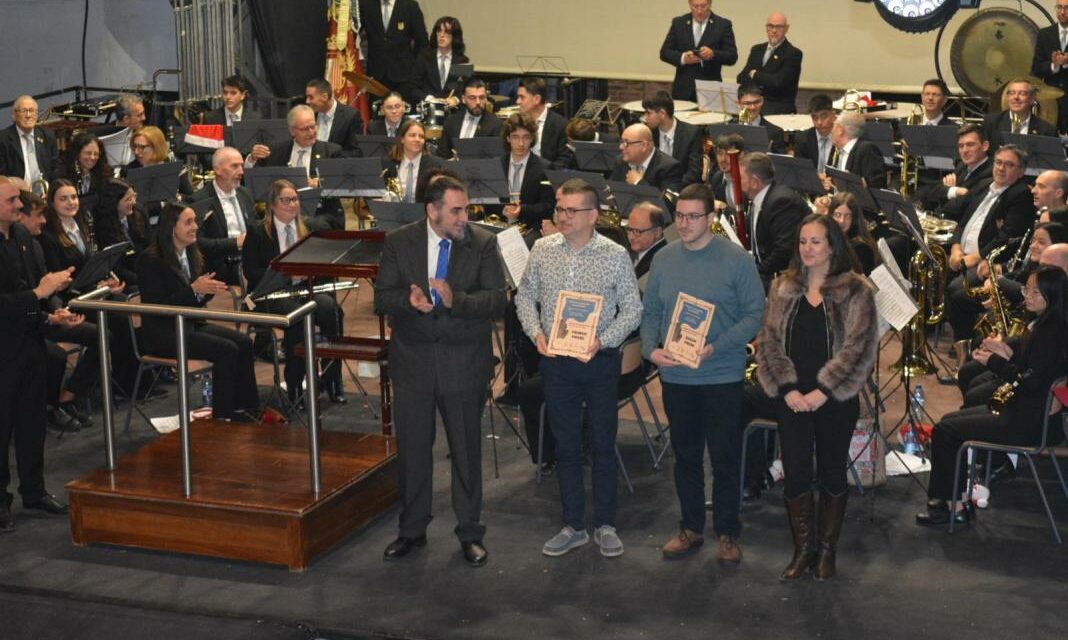 Pablo López Bernal logra dos premios en Carcaixent por la composición de un pasodoble