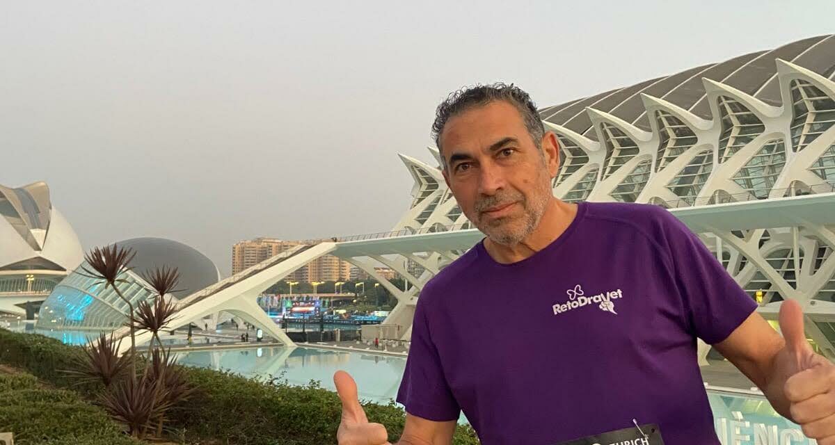 Pedro José Jiménez, con 53 años, se marca, en Valencia, su 18ª maratón