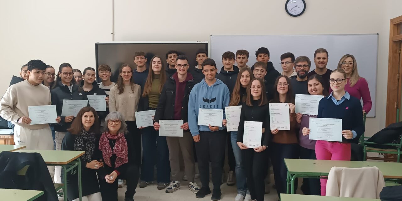 Los alumnos del IES Arzobispo Lozano obtienen sus titulaciones de Cambridge y Delf Scolaire