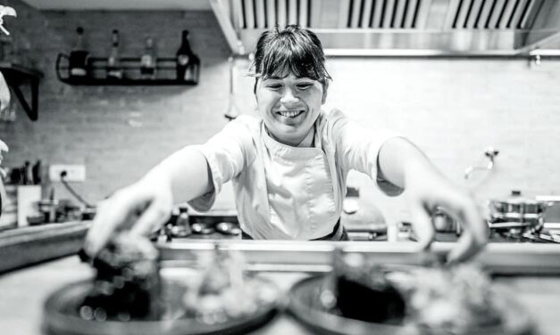 La chef jumillana Pilar Olivares desarrolla su pasión por la cocina en la isla croata de Korcula