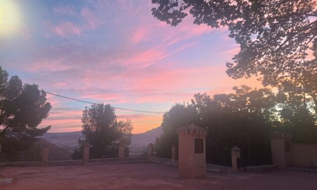 Fin de semana de 17 ºC, y a partir del domingo se intensificará el frío