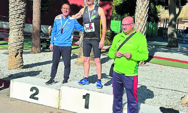 Doble podio de Juan Guardiola en el Regional Máster de Alhama