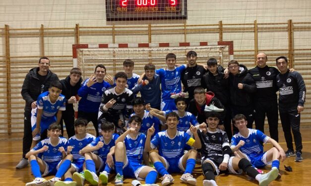 La Escuela FS Juvenil puede con Pinatar (8-4) y el Preferente Femenino cae frente al Cieza (3-5)